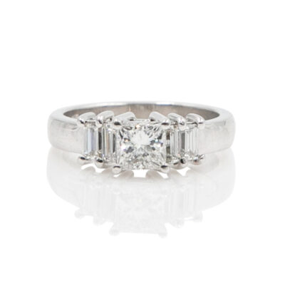 5 Stone engagment ring Front