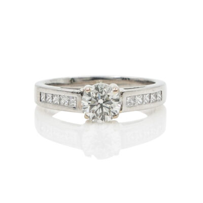 Solitaire with side stones Front
