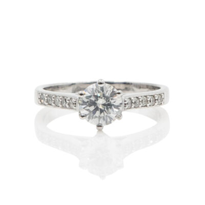 Solitaire with side stones Front