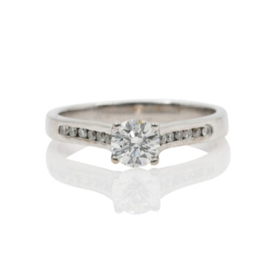 Solitaire with side stones Front